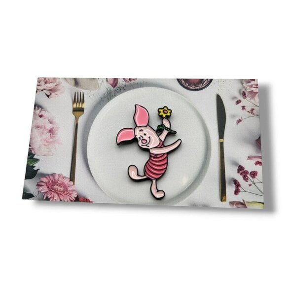 Winnie-the-Pooh Piglet with a Flower Brooch/Pin - Picture 3 of 7